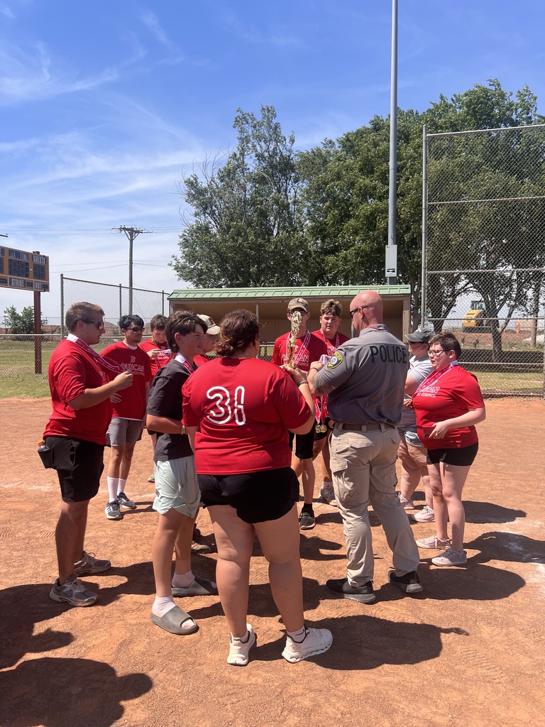 team getting trophies