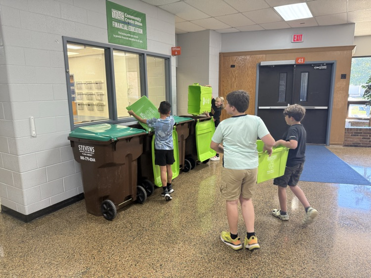 students recycling
