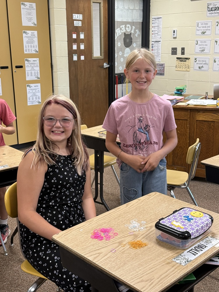 Welcome to 4th grade! We’re kicking off the year with creativity, kindness, and new friendships—starting with friendship bracelets!