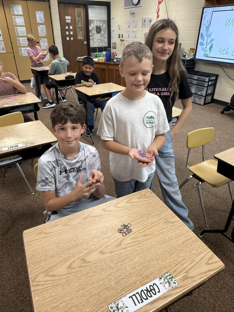 Welcome to 4th grade! We’re kicking off the year with creativity, kindness, and new friendships—starting with friendship bracelets!