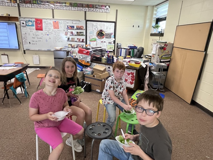 students eating their salad