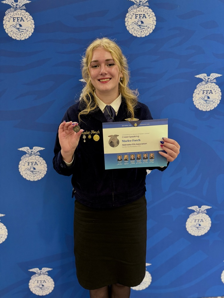Maelee earns a Silver for Creed Speaking at National FFA Convention