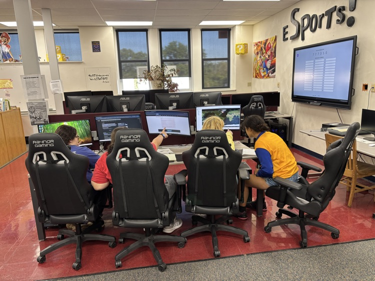 Dupo AFJROTC has its first StellarXplorers team! Teams utilize simulation software to address scenarios related to orbit planning, satellite design, and launch operations.