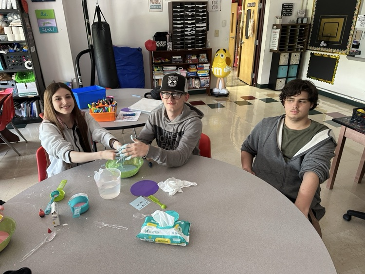 Students making oobleck during Power Hour