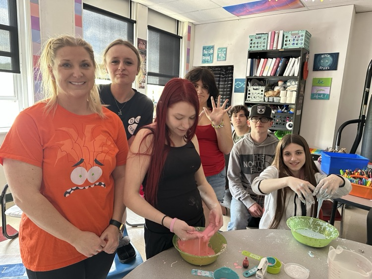 Students making oobleck during Power Hour