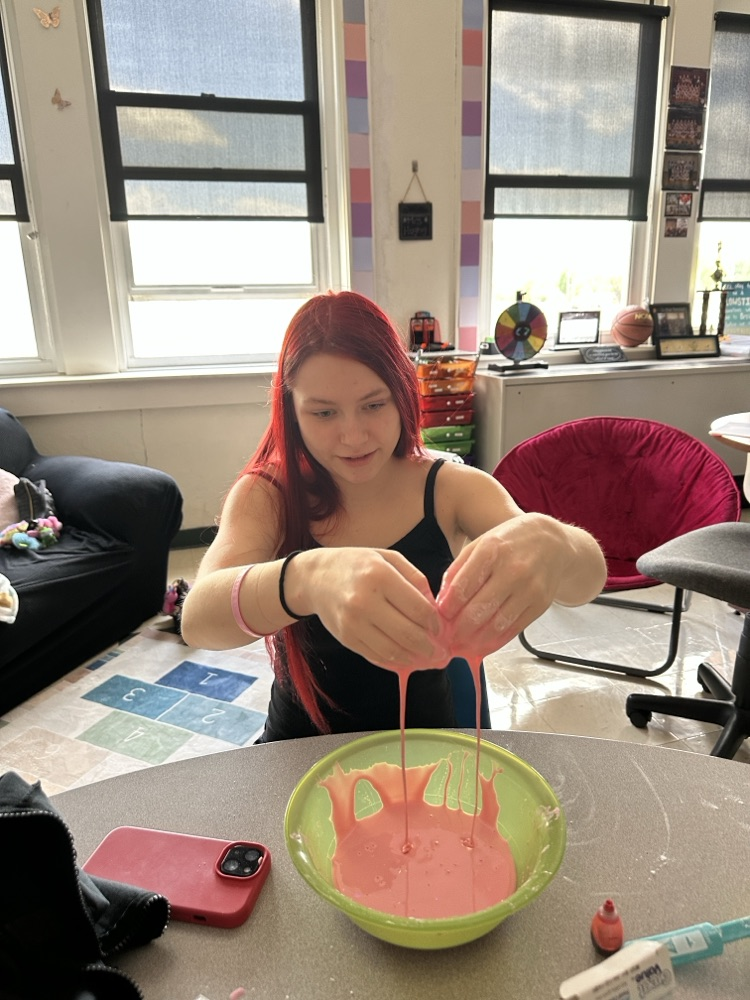 Students making oobleck during Power Hour