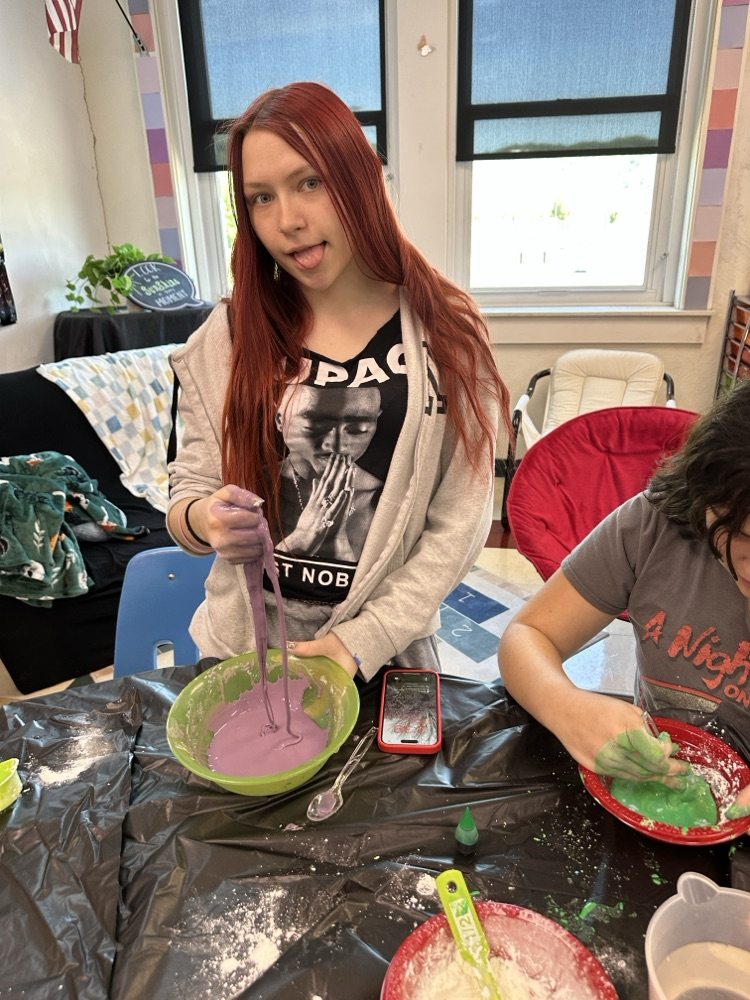 TSC students making oobleck during Power Hour group.