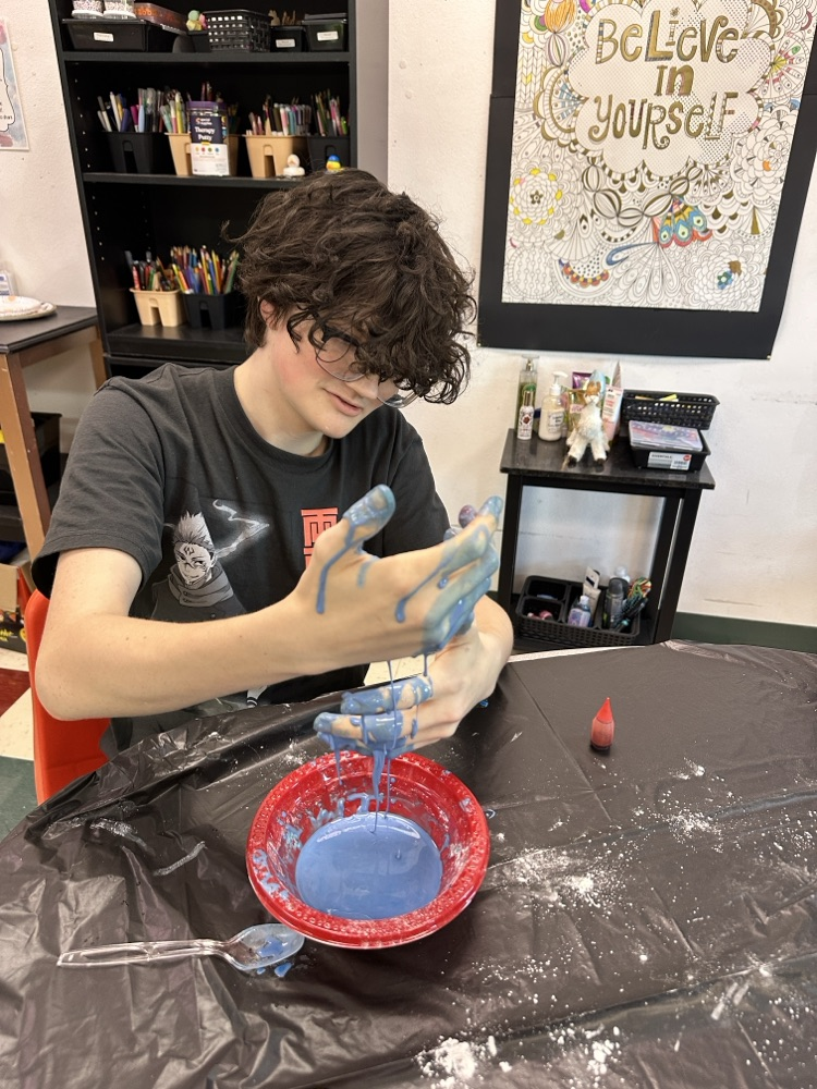 TSC students making oobleck during Power Hour group.