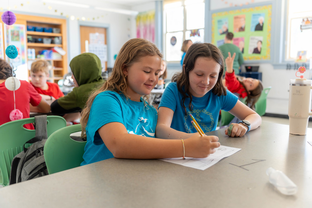 children doing classwork together
