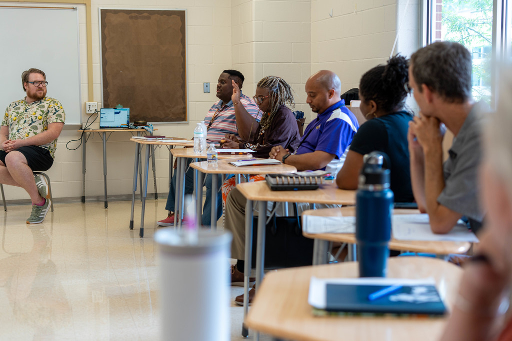 Teachers in conversation