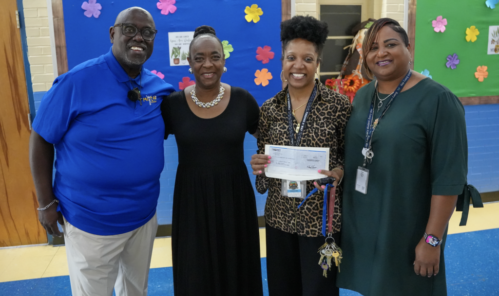 Check Presentation at SP Livingston Elementary School for 500 dollars.