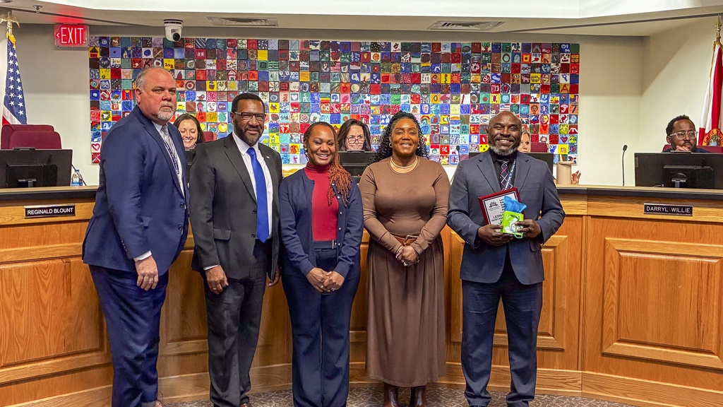 Princpal Leon Mungin at Feb 2026 Board meeting