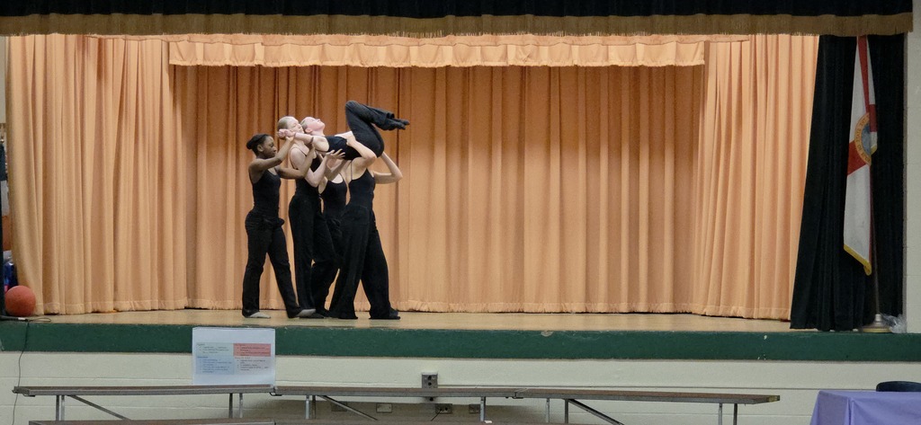 five girls dancing hip hop