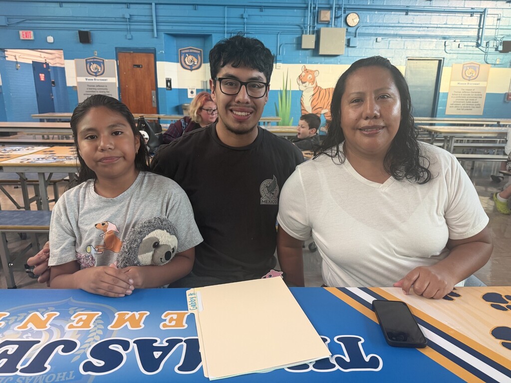 Image of family at Cookies and Conversations