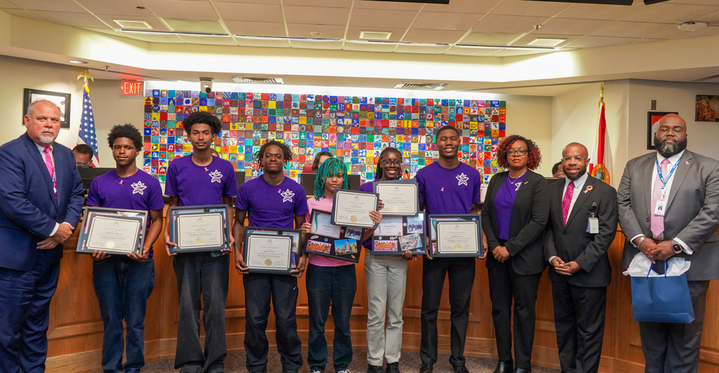 Emerging Leaders Participants Recognized at October board meeting