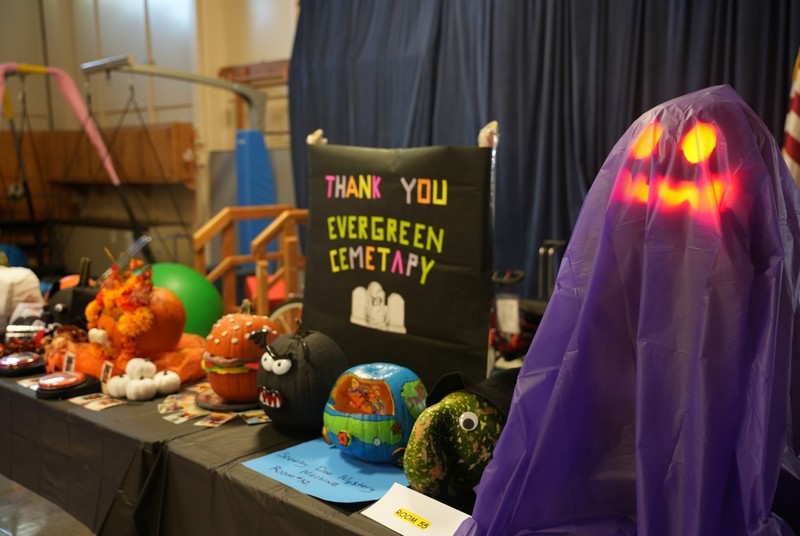 pumpkin decorating contest