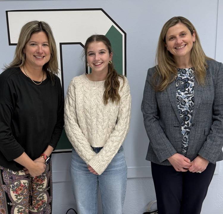 Makenzie Kingston wins MASS Award