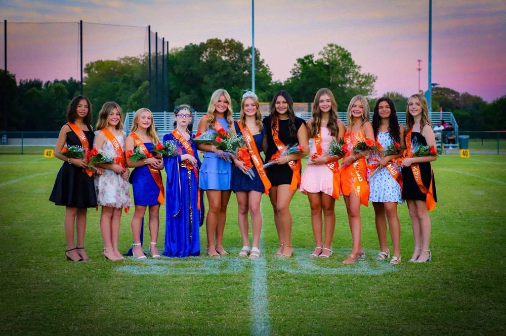 TOMS Hoco Court