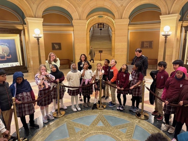 fourth graders at state capitol