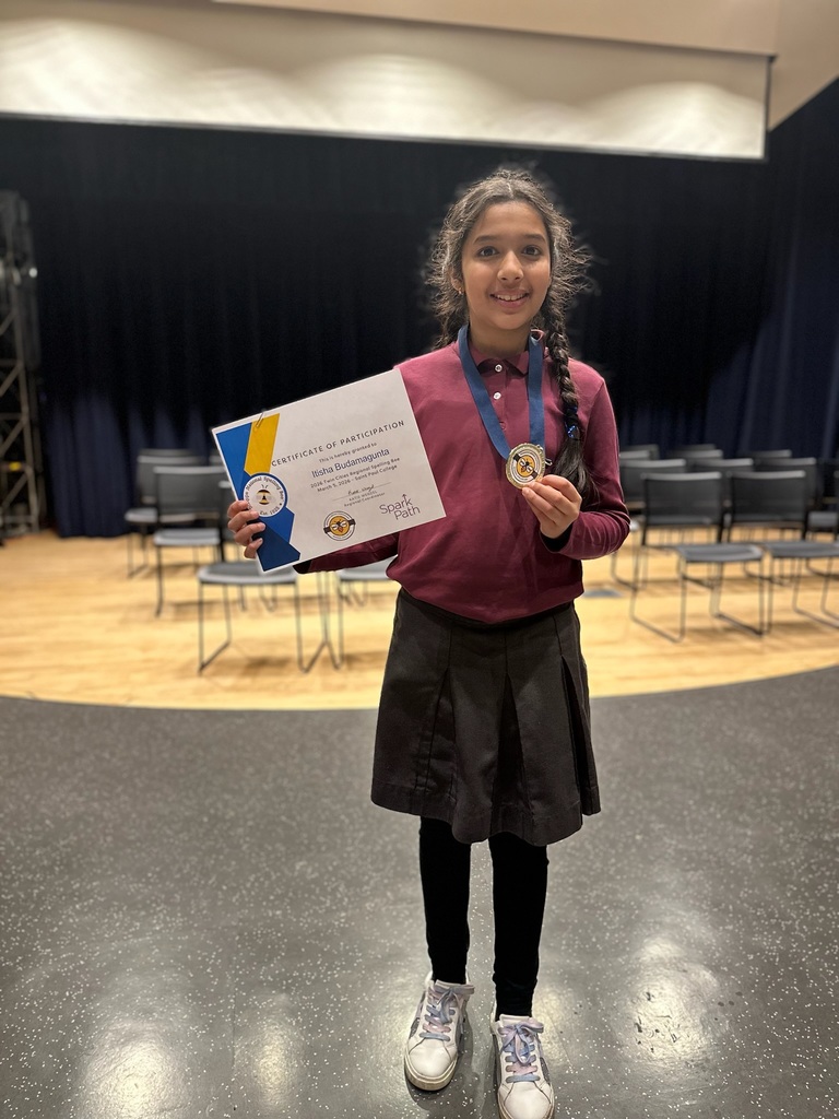 Itisha with certificate and medal