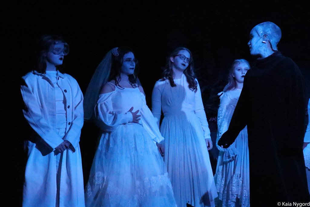 addams family cast photo