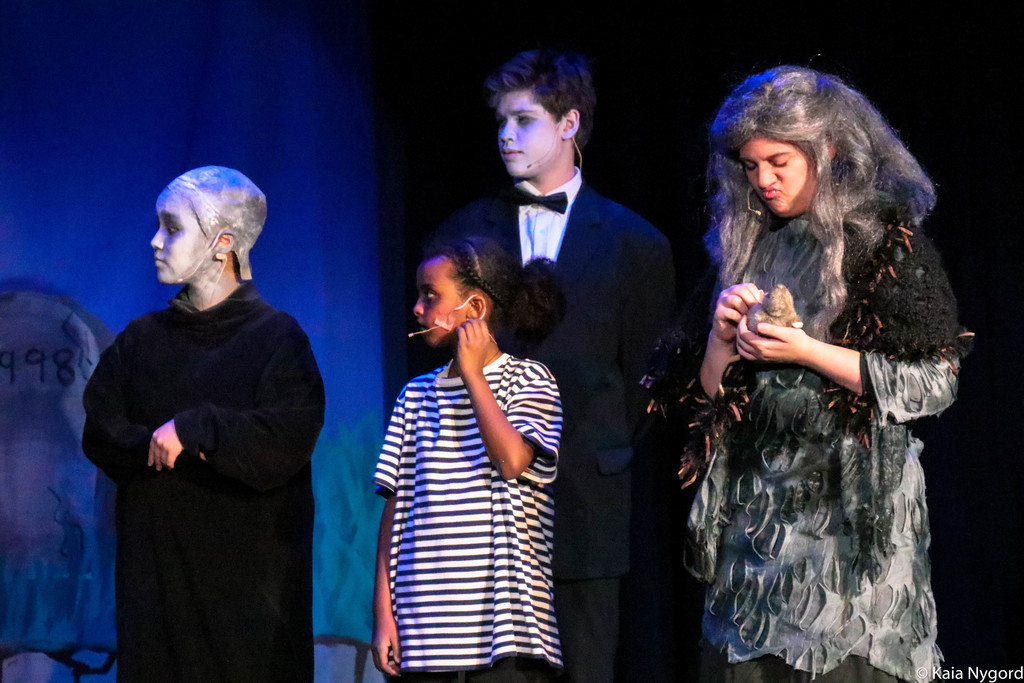 addams family cast photo