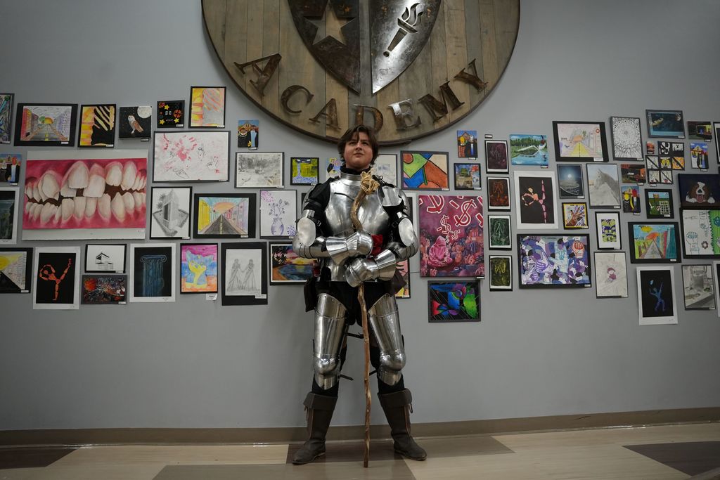knight in front of art