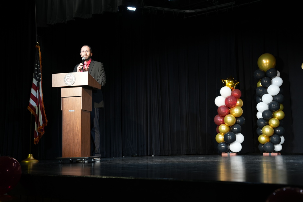 Mr. Pelofkse at podium