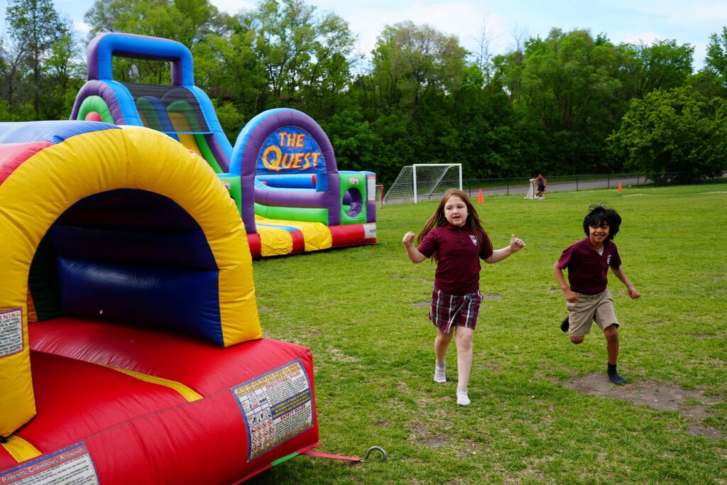 kids running