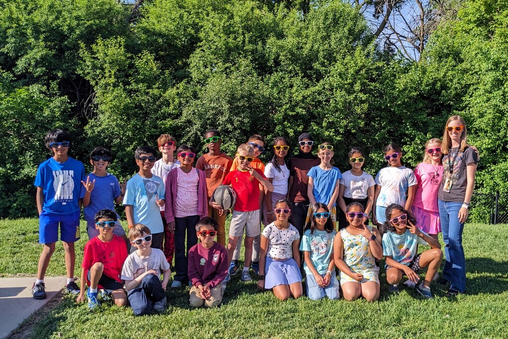 fourth grade class in sunglasses