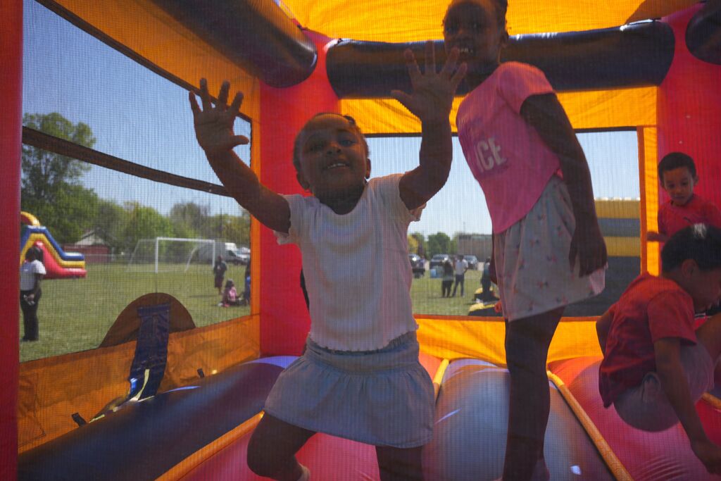 kids in bounce house