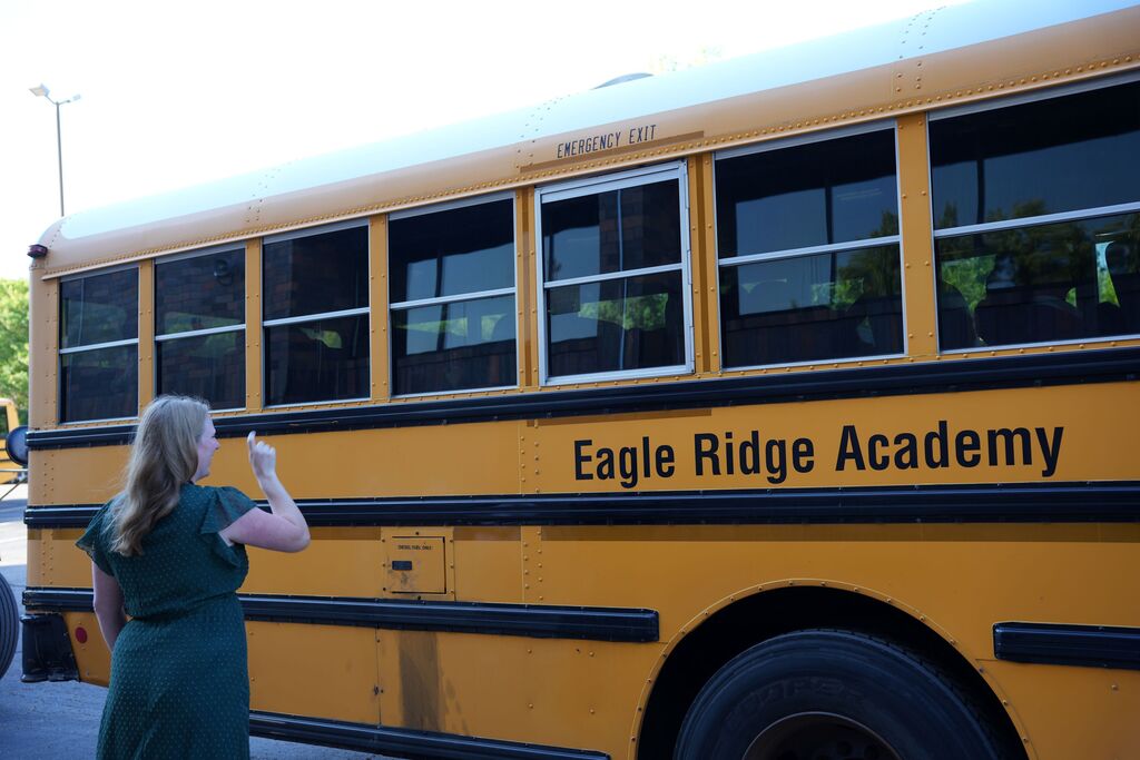 principal molnar at bus