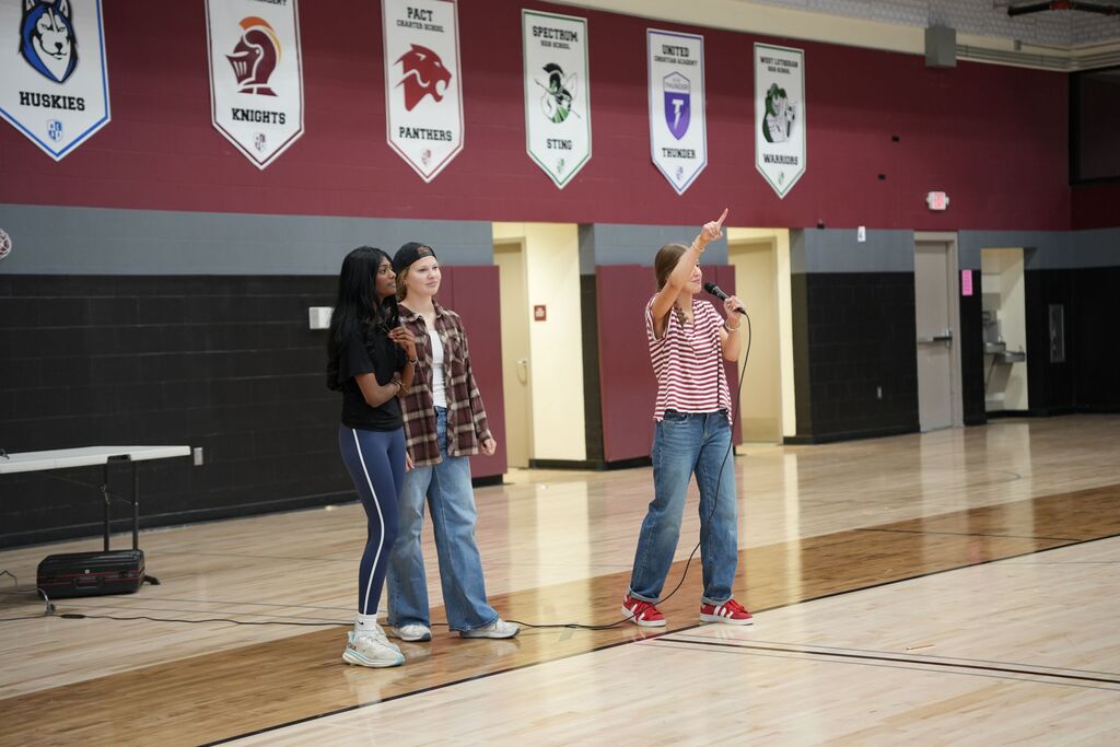 homecoming leaders
