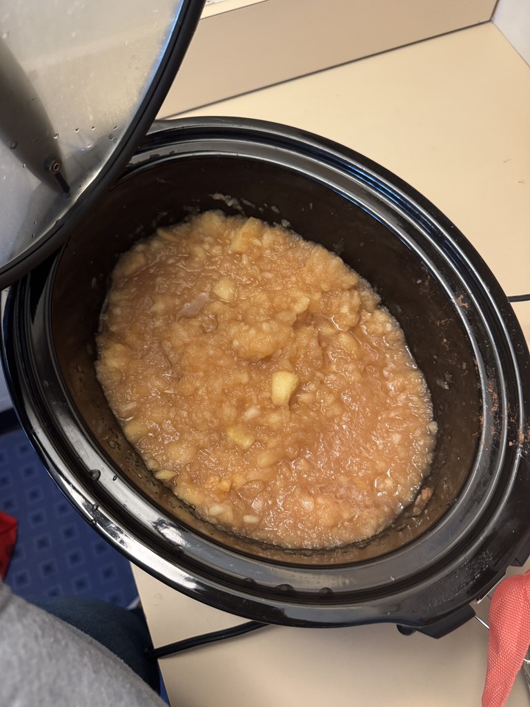 Kindergarten applesauce