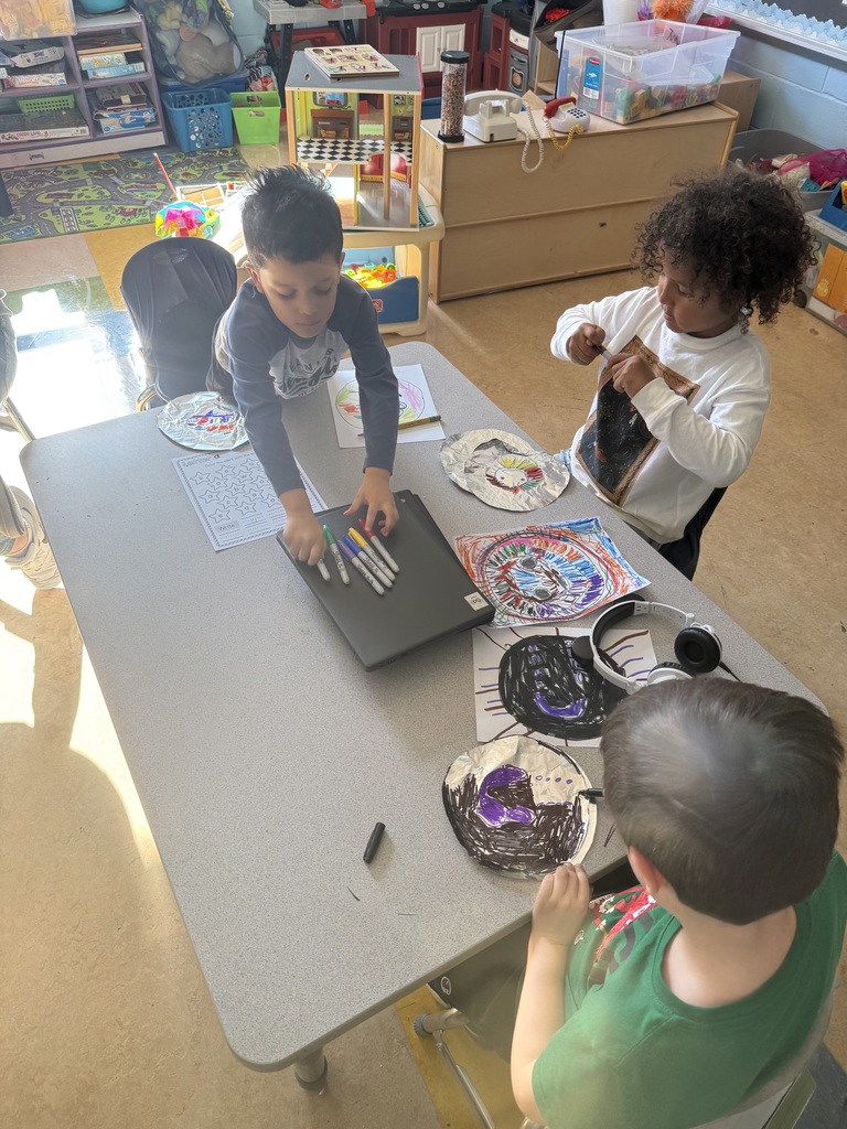 Balloons over Broadway in Kindergarten