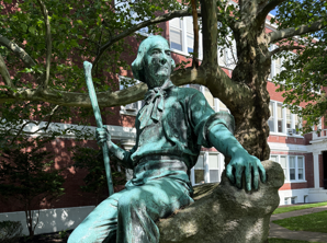 elbert hubbard statue
