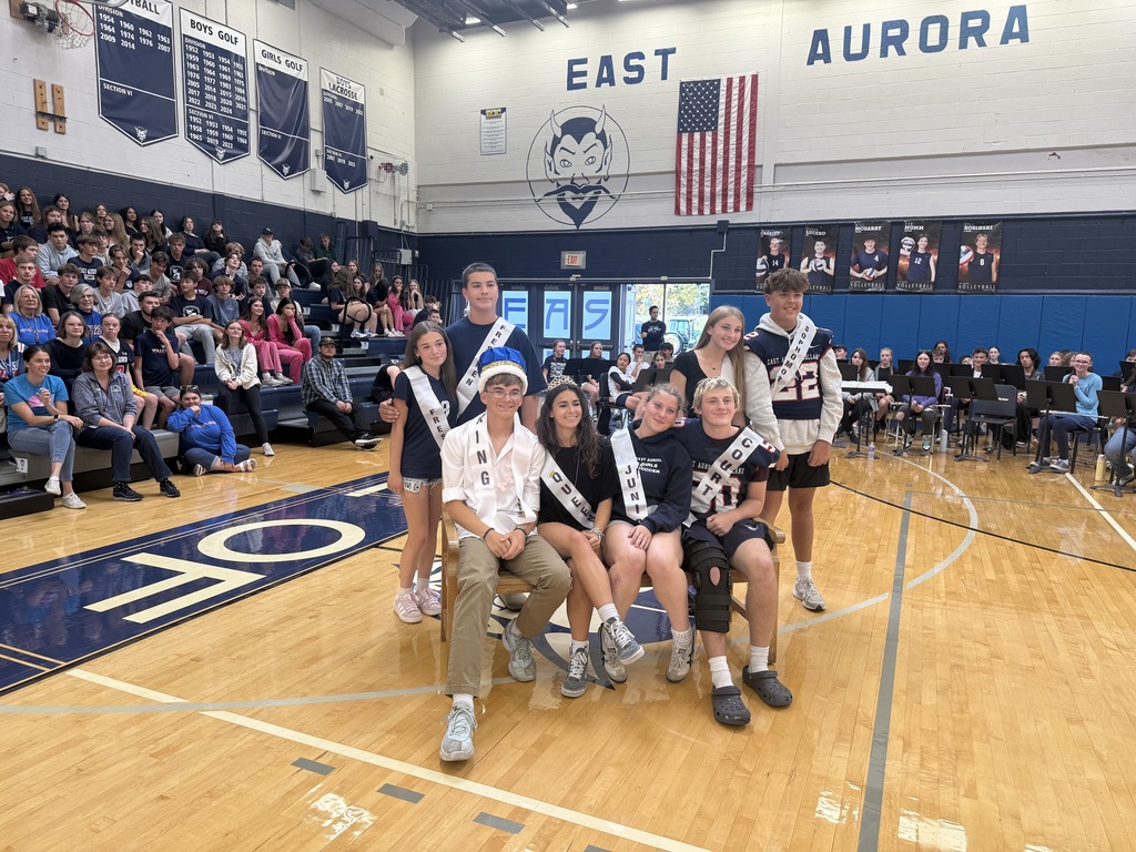 homecoming court