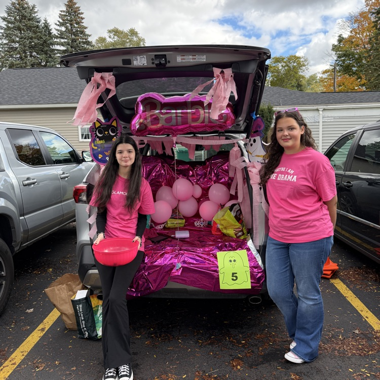 Glam Gals Barbie Trunk