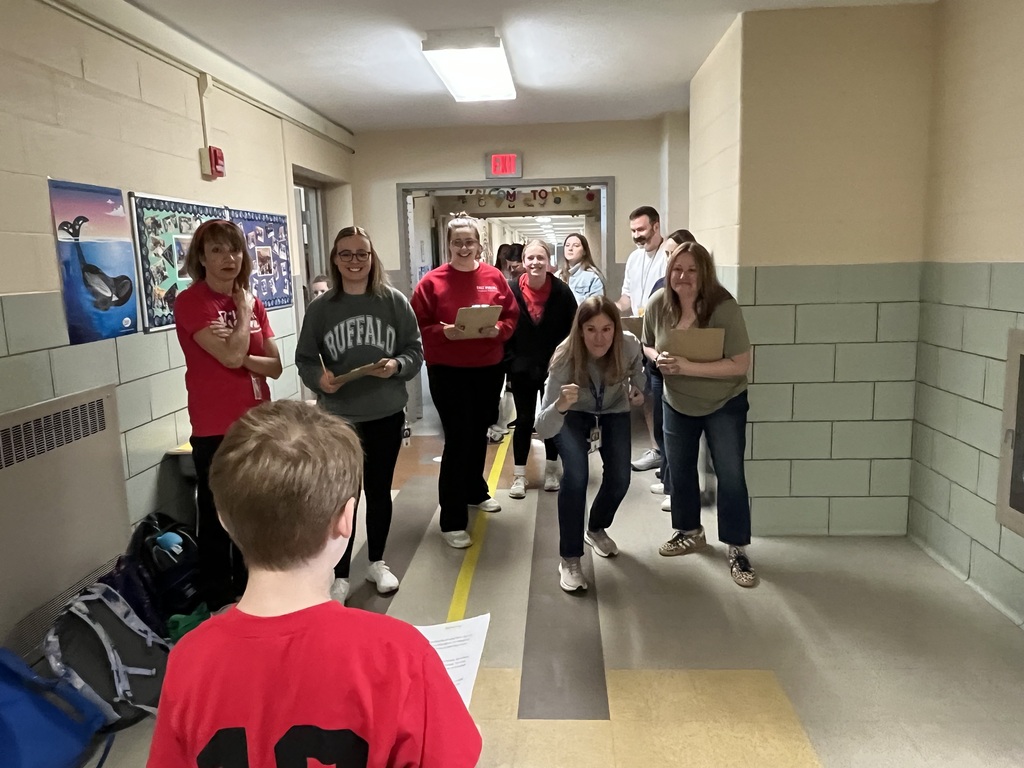teachers lining up to race