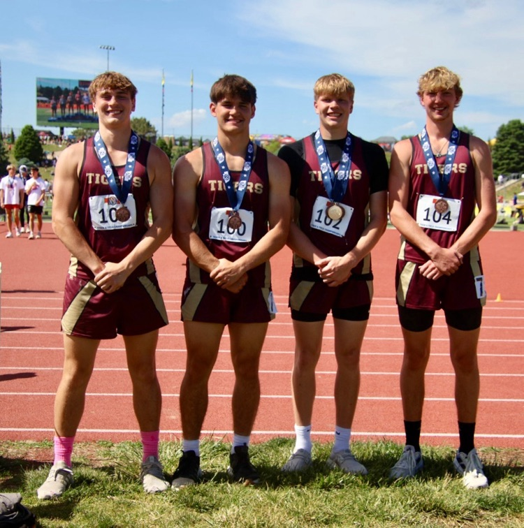 4 x 100