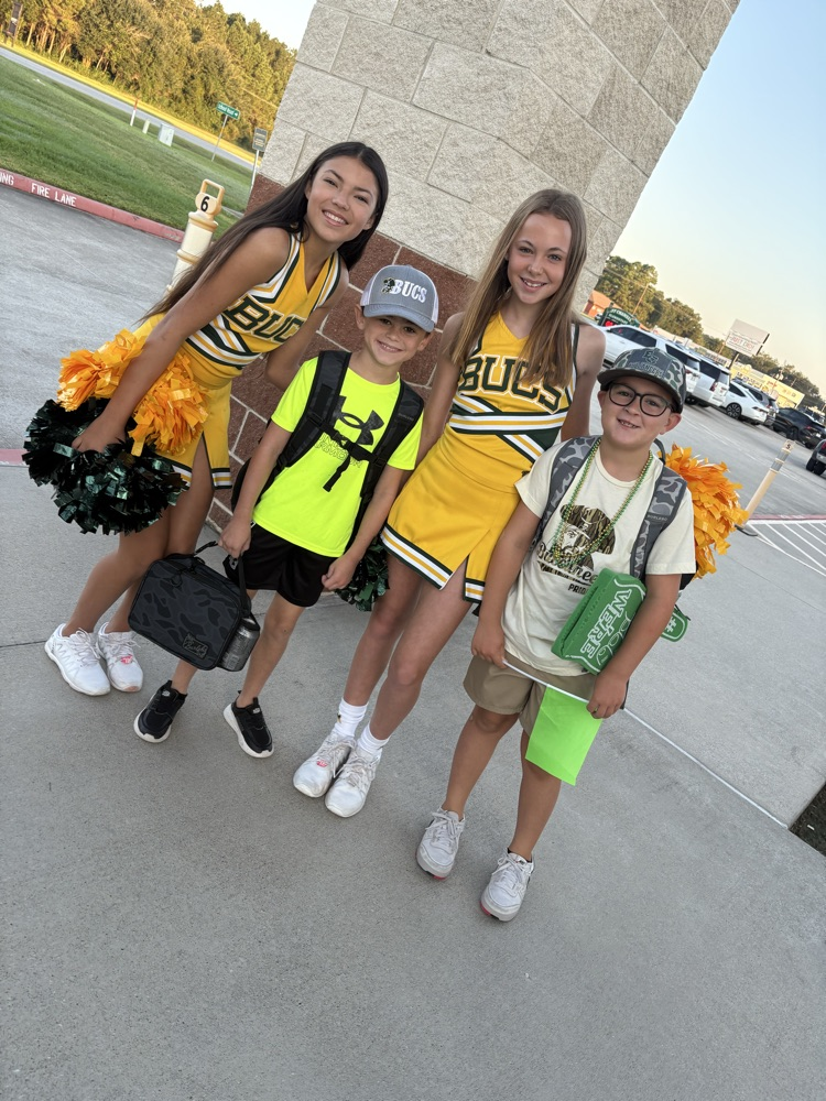 ECJH Cheerleaders greeting our Elementary Students