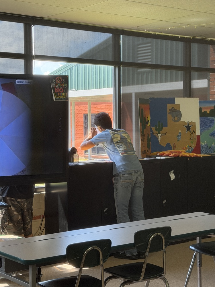 Art Students learning a technique