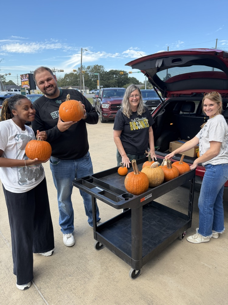 methodist church donates pumpkins