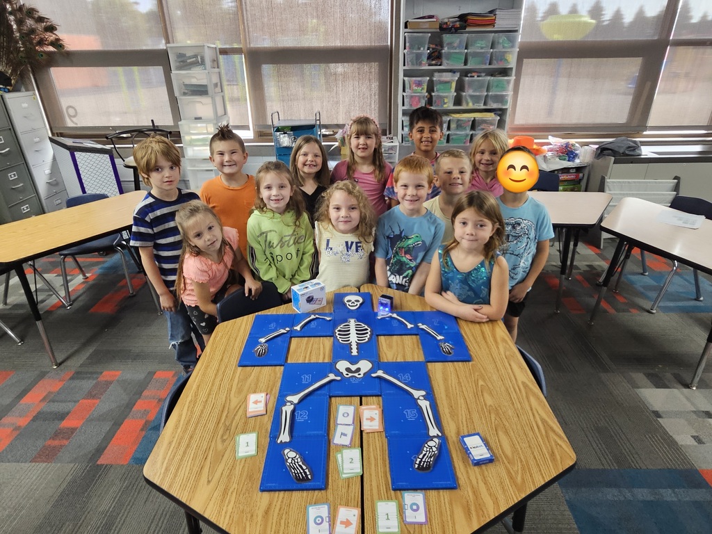 One class showing off their skeleton