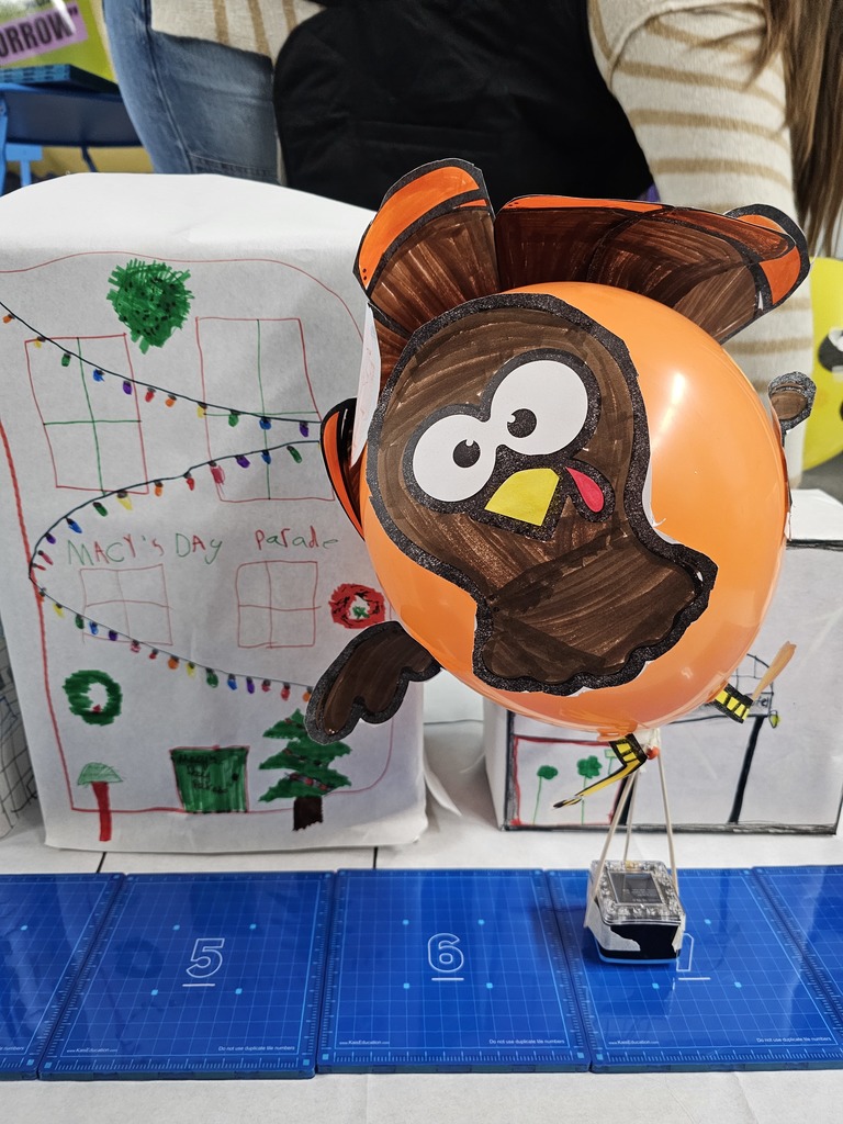 The parade has to start with the turkey!