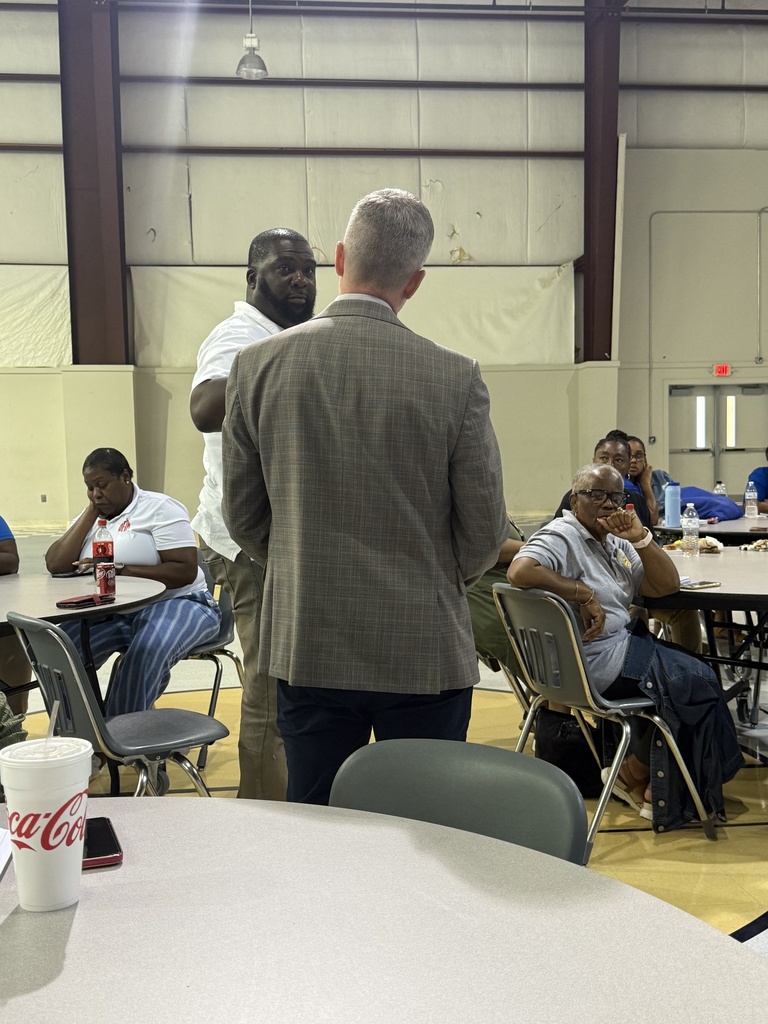 two people talking at a training.