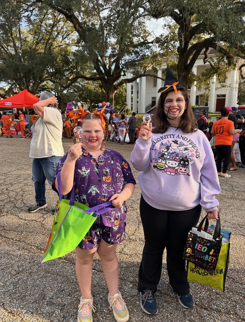 People getting prizees