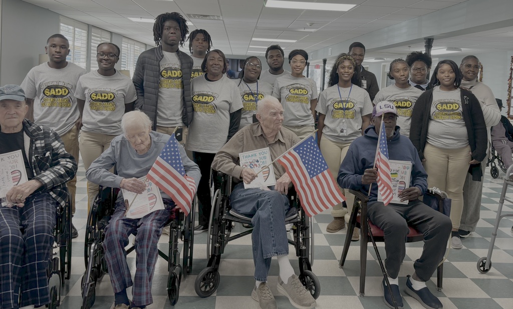 A group of students honors veterans