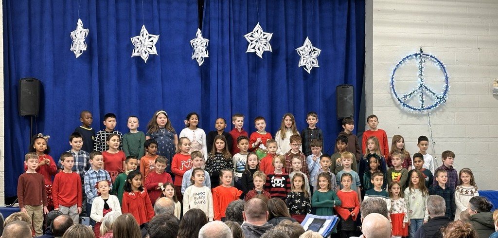 grade 2 students at winter concert