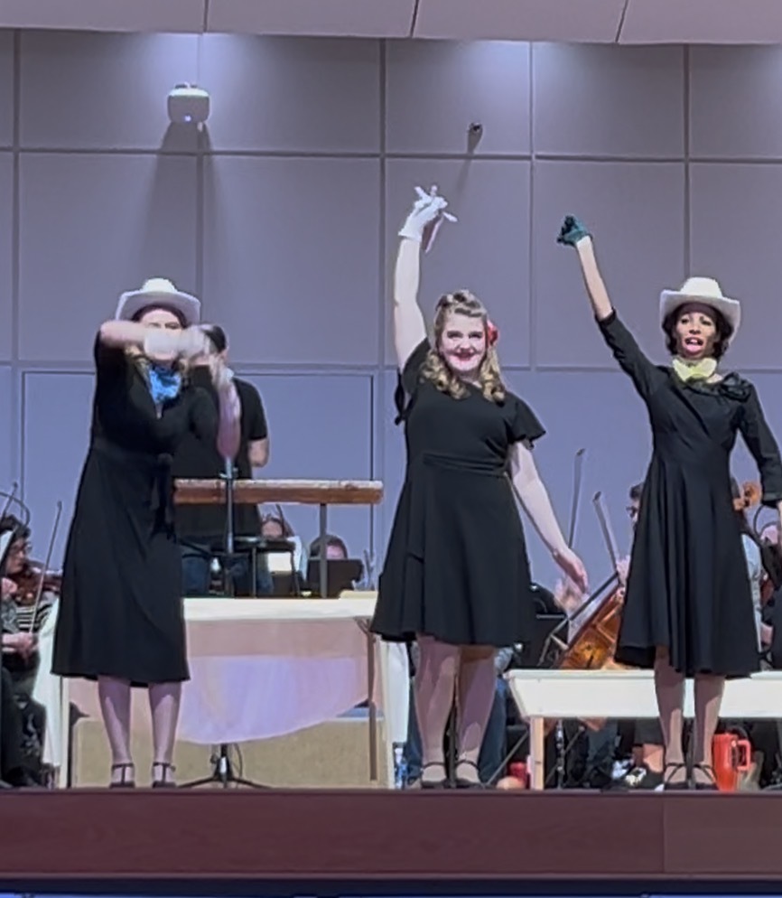 Lily Thompson performed this weekend in Guys and Dolls with the Norwalk Symphony Orchestra at the New Paradigm Theatre!   She had the incredible opportunity to sing alongside a 40-member orchestra, Broadway professionals, and talented local performers - including Mr Brian Ray Norris, the original Mr. Krabs from the Broadway musical and Nickelodeon’s SpongeBob!  NIce job Lily! 